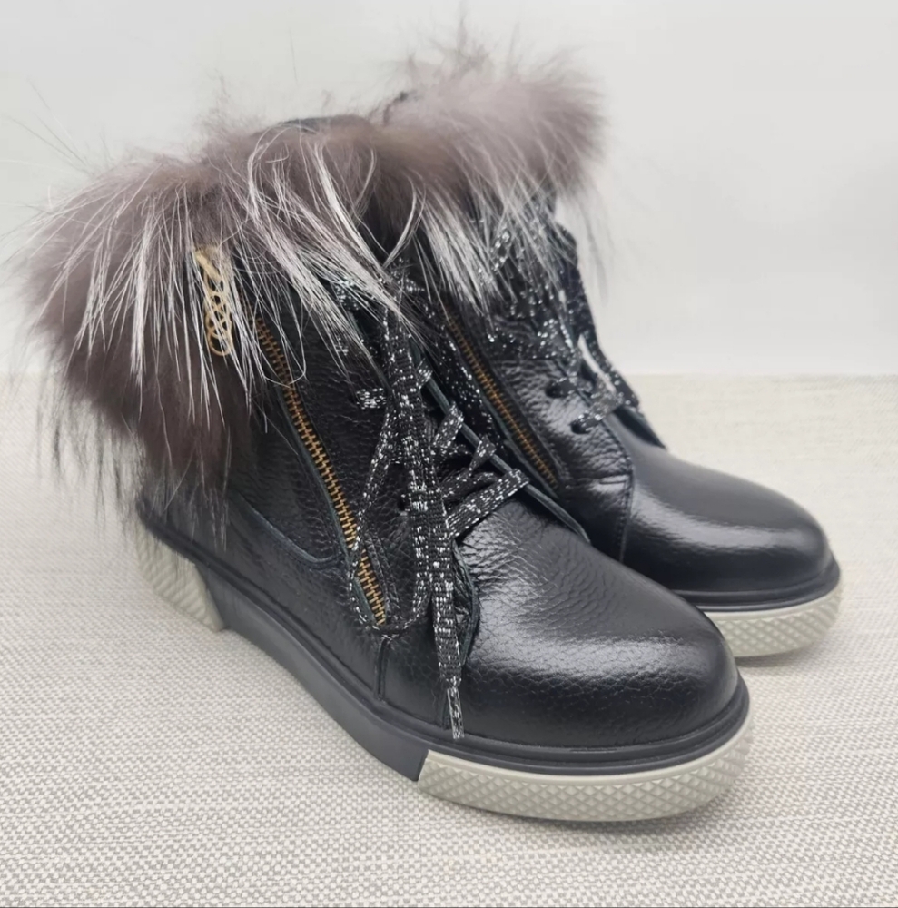 Sheridan Mia Toast Unbranded Size 38 Bootie Black Leather Fox Fur Trim